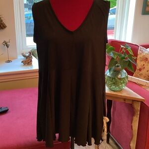 Chic Black Sleeveless Tunic